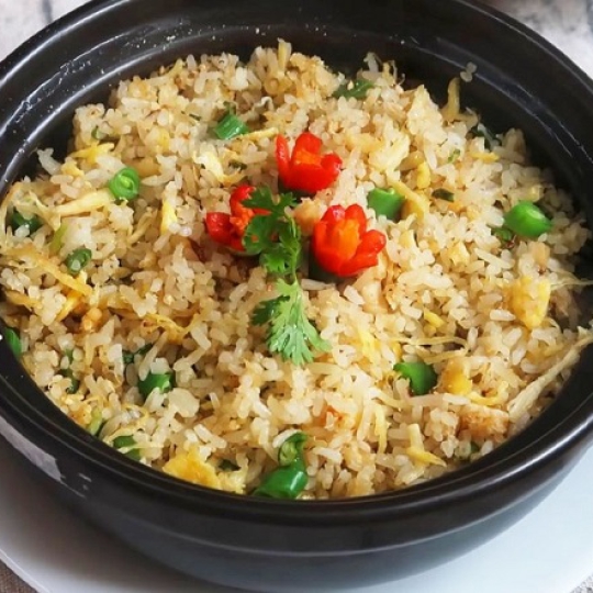 cơm chiên cá mặn
