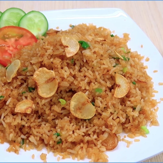 cơm trứng cháy tỏi