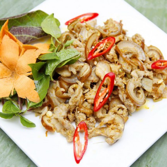 Heo rừng lai xào xả ớt