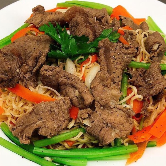 mì xào bò